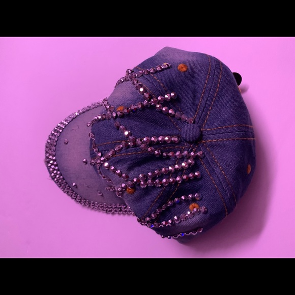 Hat - Picture 2 of 3